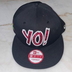 Mens strap back hat.